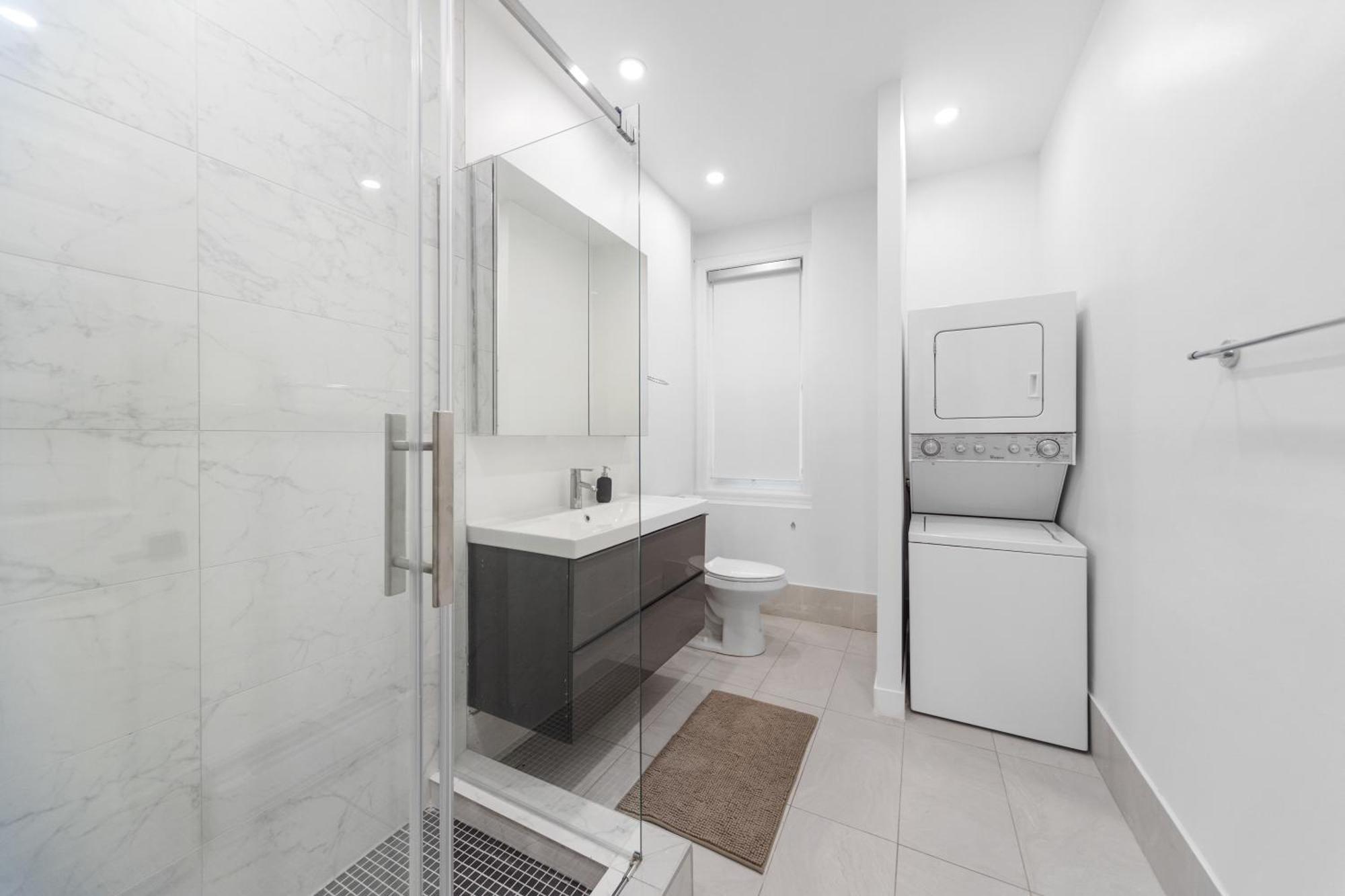 Modern And Cozy 4 Bedrooms Sleep 12 モントリオール エクステリア 写真