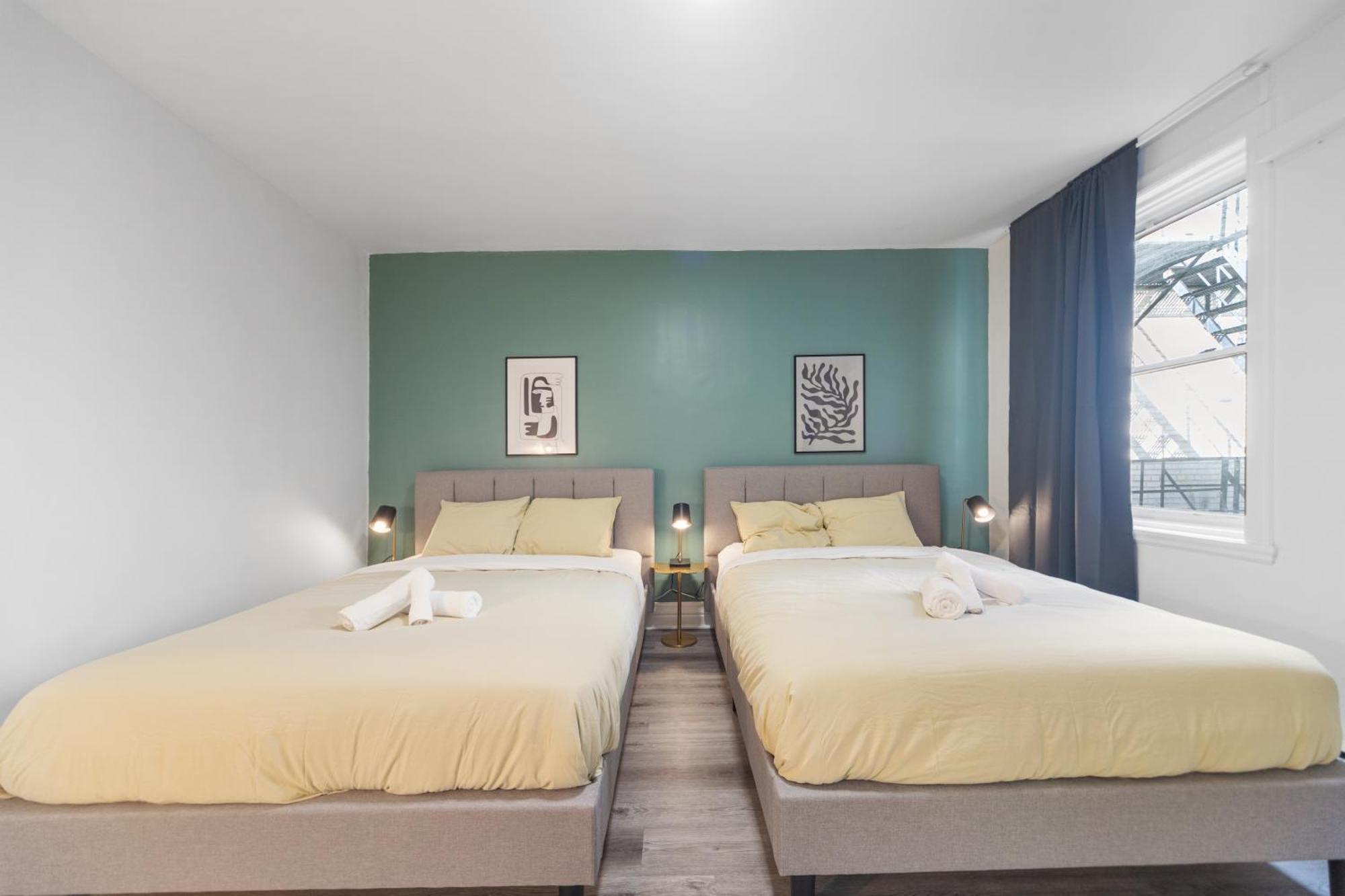 Modern And Cozy 4 Bedrooms Sleep 12 モントリオール エクステリア 写真