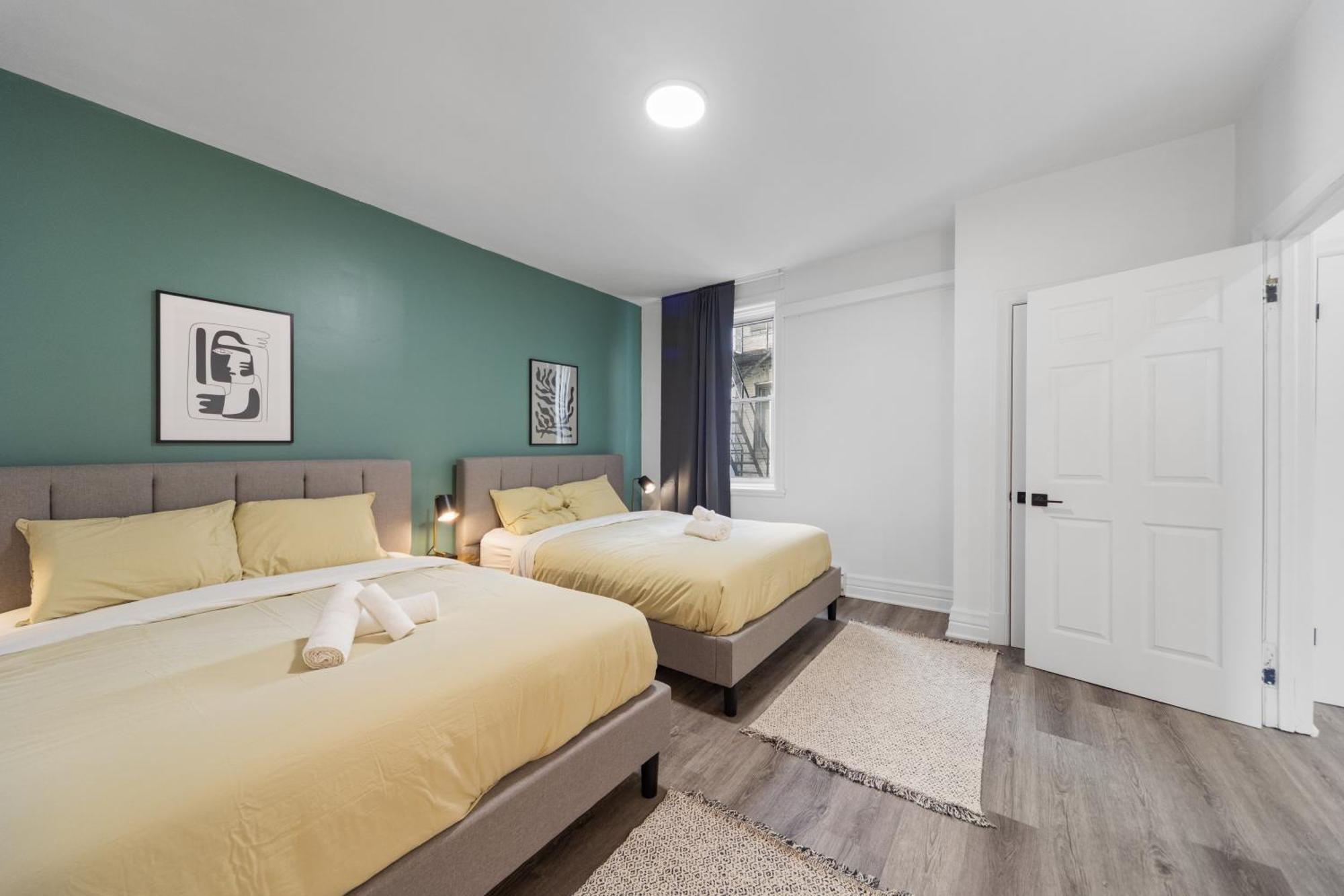 Modern And Cozy 4 Bedrooms Sleep 12 モントリオール エクステリア 写真